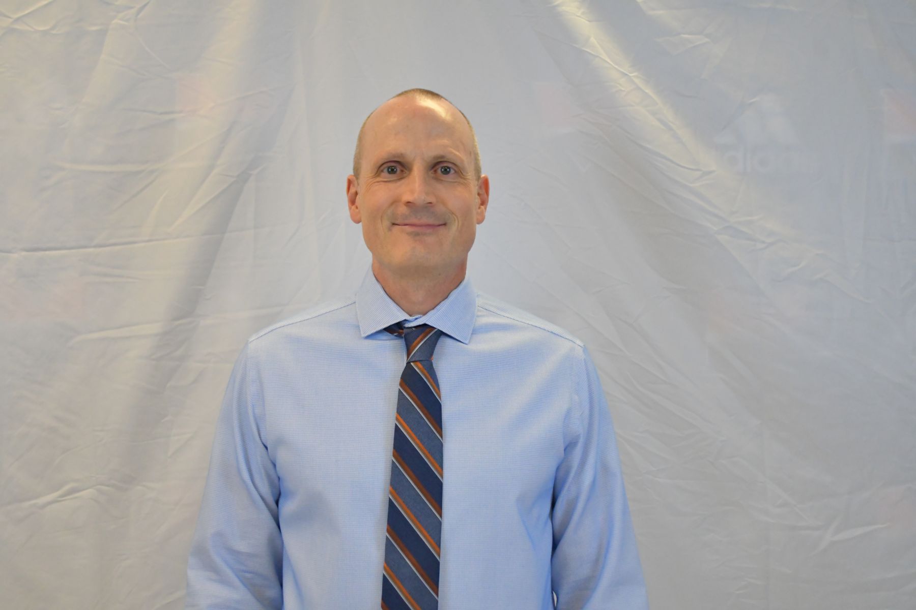 Coach Cam Schuknecht